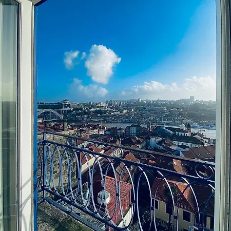 Vitoria's Terrace * Oporto